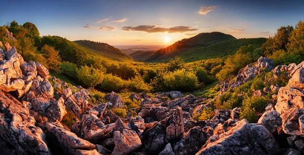 Hermoso Amanecer Las Montañas Con Sol Panorama — Foto de Stock