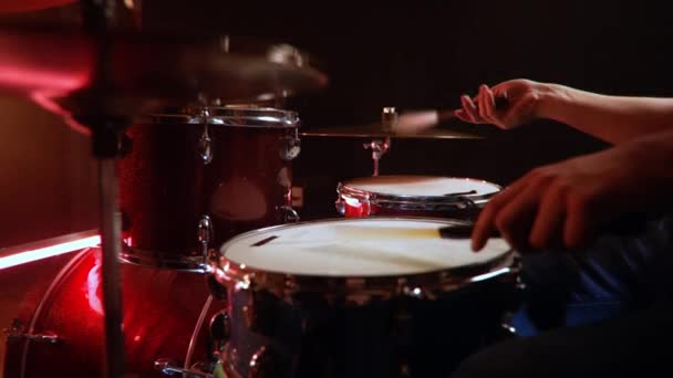 Batterista Jazz Lesson Swing Classica Presa Spazzole Bacchette Rullante Uno — Video Stock