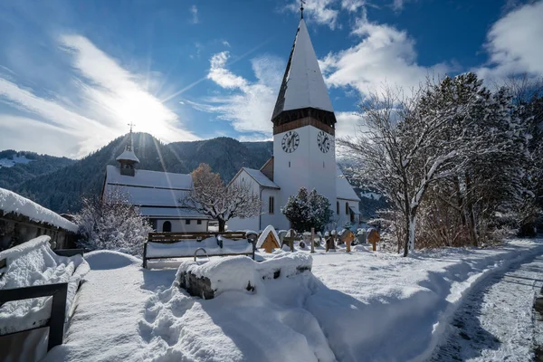 Iglesia Saanen Invierno — Foto de Stock