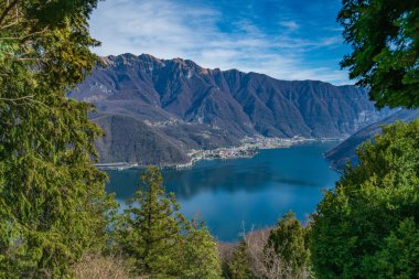 Lake Lugano manzarasına Park San Grato Carona, Switzerla