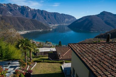 Bahar güzel lake Lugano görünümünde