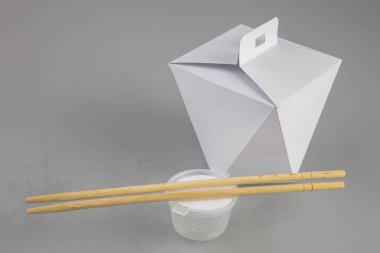 Mok-up kutuları yemek Wok çubuk şeklinde kulplu