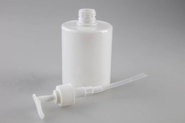 beyaz sıvı konteyner mockup