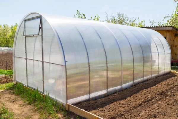 Serre Polycarbonate Dans Jardin Forme Semi Circulaire — Photo