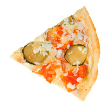 Lezzetli dilim pizza domates, salatalık ve peynir ile. Beyaz arka plan üzerinde izole.