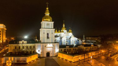 St. Michael 's Altın Kubbeli Manastırı