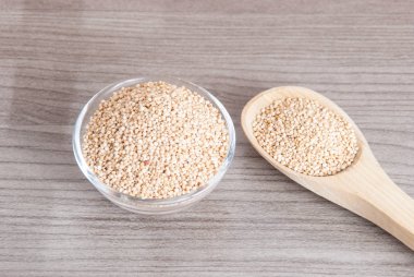 Ahşap - Chenopodium quinoa quinua taneleri