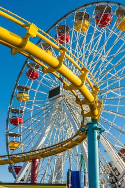 Arkaplan için yuvarlak taş duvar dokusu