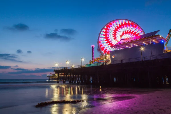 Bunte Santa Monica Pier Und Strand Nach Sonnenuntergang Kalifornien — Stockfoto
