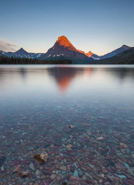 Morgon Vid Två Medicinsjö Glaciärnationalpark — Stockfoto