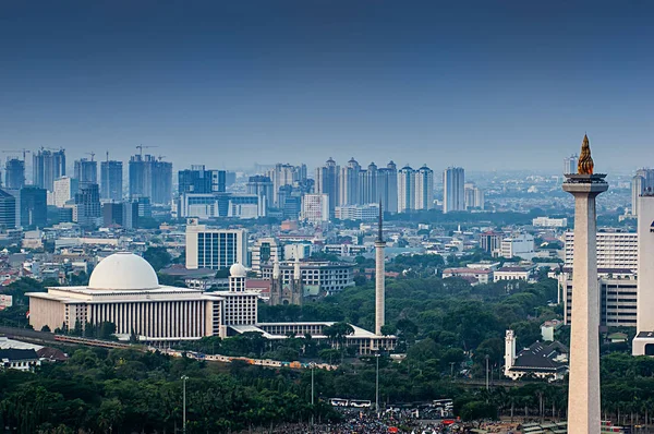 Istiqlal 아시아와 자카르타 아이콘에 모스크 — 스톡 사진