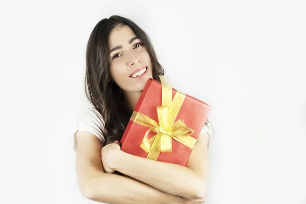 Una Joven Hermosa Tiene Sus Manos Gran Regalo Que Mantiene — Foto de Stock