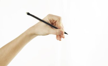 Kızın elini boş alanda beyaz arka plan üzerinde izole yazıyor