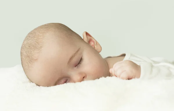 Retrato Close Lindo Bebê Adormecido Cama Conceito Sono Saudável — Fotografia de Stock