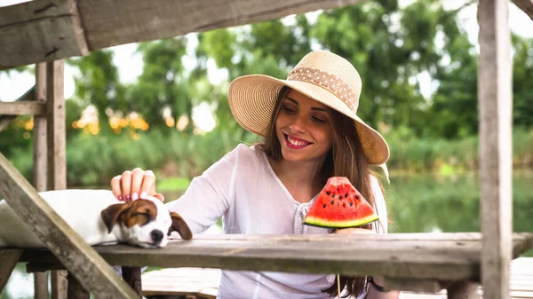 Bästa vän för varma sommardagar — Stockfoto