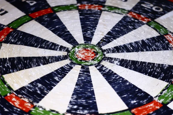 Profesyonel dart tahtası hedef, yakın çekim.