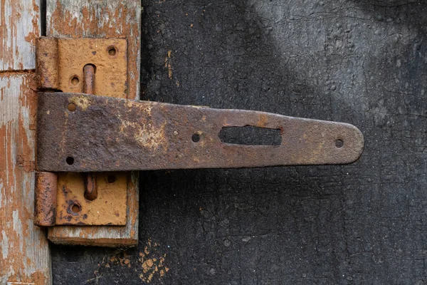 Serratura Rotta Bullone Sulla Porta Con Ruggine Sulla Vecchia Porta — Foto Stock