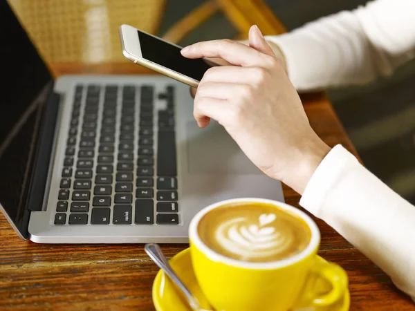 Close Hands Woman Using Mobile Phone Laptop Computer While Drinking — Stock Photo, Image