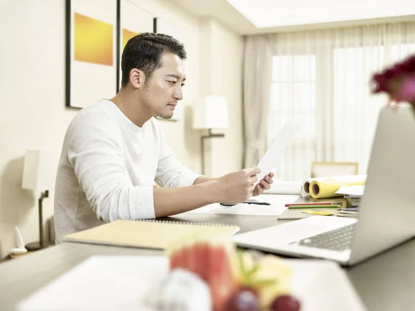 Young Asian Man Design Professional Working Home Sitting Kitchen Counter — Stock Photo, Image