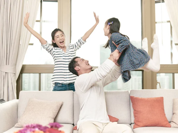 Little Asian Girl Having Fun Getting Lifted Father Home — Stock Photo, Image