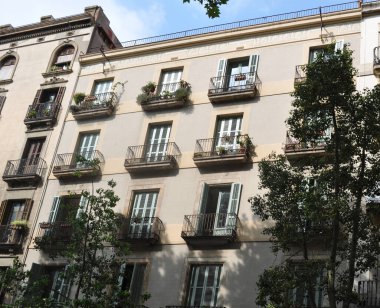 İspanya 'da güzel mimarisi olan bir bina.