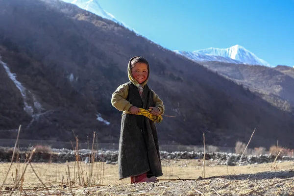 Gorkha Nepal December 2018 Sherpa Kid Smiling Camera Remote Village — Stock Photo, Image