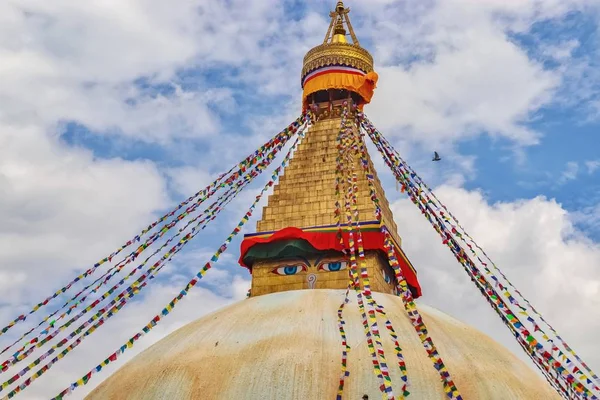 Kathmandu Nepal September 2018 Mensen Renoveren Decoreren Boudhanath Stupa Met — Stockfoto