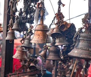 Hindu tapınağında geleneksel çanlar