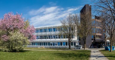 Münih, Almanya, 04 Nisan 2019: Almanya Ordusunun kariyer merkezi binası