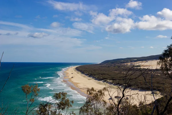 Fraser sziget homokos tengerpartja, az indiai Fejkilátó, Fraser Island Queensland hihetetlen szakasza — Stock Fotó