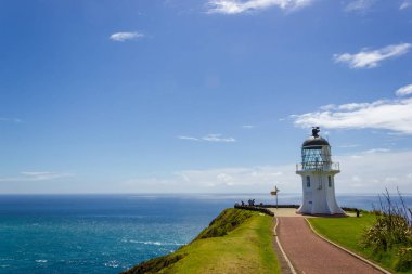 Cape Reinga Deniz Feneri, Yeni Zelanda 'nın kuzey ucunda.