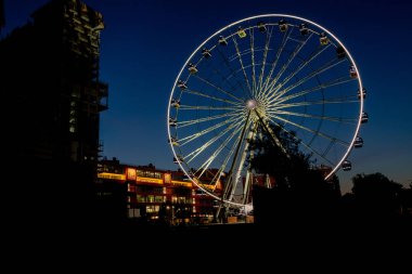 Münih - 10 Eylül 2019: Münih 'in Werksviertel bölgesinde yeni açılan dev Hi-Sky