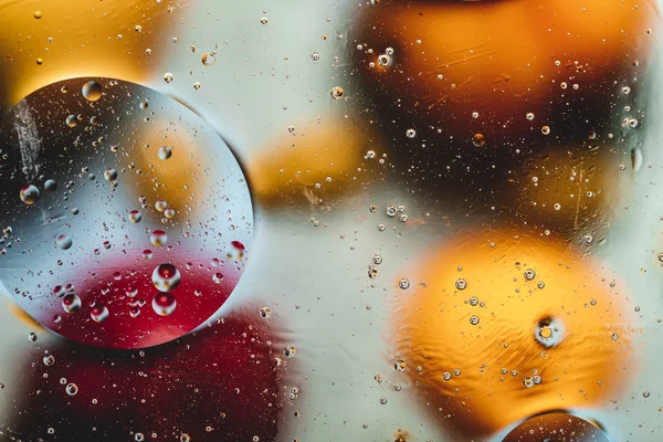 Çok renkli soyutlama tarzı duvar kağıdı. Arka plan. Herhangi bir görev için güzel bir zemin. Renkli arka planda Kabarcıklar