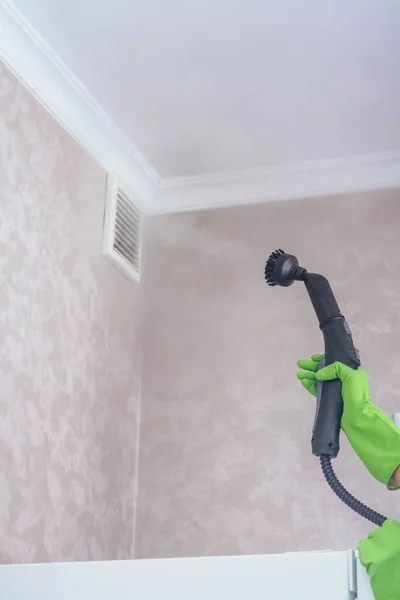 House Cleaning Girl Green Gloves Cleans Cooker Hood Apartment Steam — Stock Photo, Image