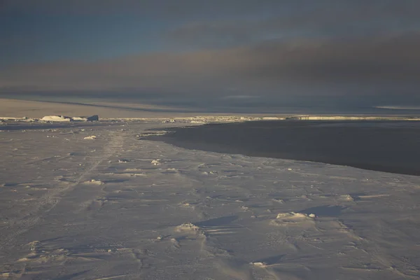 Nuit Polaire Blanche Avec Soleil Glace Antarctique — Photo