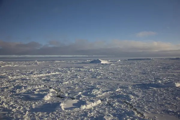 Εξαιρετικό Ανταρκτική Τοπίο Τον Ωκεανό Στο Ηλιοβασίλεμα Ανταρκτική Ημέρα — Φωτογραφία Αρχείου