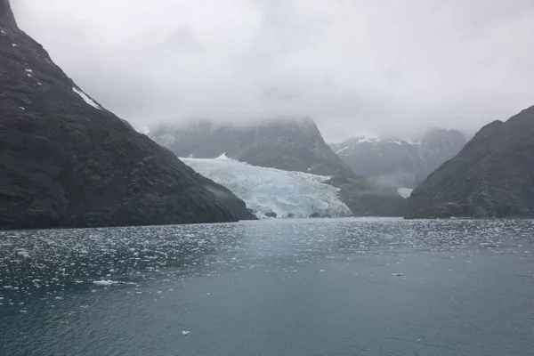 南ジョージア山 海霧で氷と劇的な風景 — ストック写真