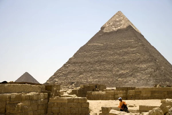 Αίγυπτος Κάιρο Οροπέδιο Γκίζα Πυραμίδα Του Χέοπα Μια Ηλιόλουστη Ημέρα — Φωτογραφία Αρχείου