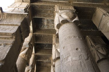 Mısır. Dendera Tapınağı iç dekorasyon