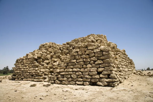 Egitto Rovine Antica Piramide Nelle Vicinanze Luxor Una Giornata Sole — Foto Stock