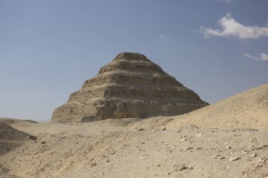 Mısır Kahire Saqqara piramitler açık güneşli bir günde