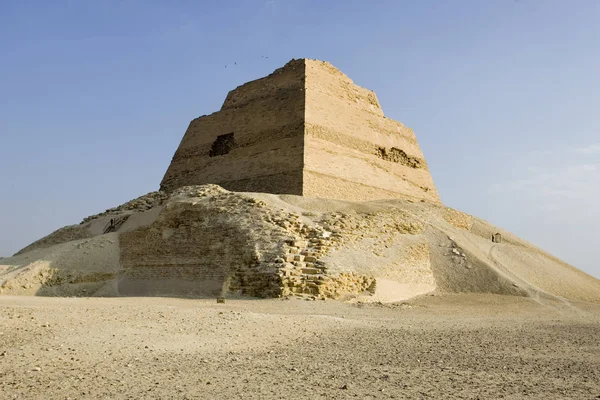 Egipto Meydum Pirámide Gigante Escalonada Claro Día Soleado —  Fotos de Stock