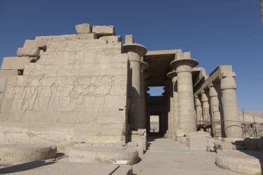 Mısır. Luksor Tapınağı, Ramses II açık güneşli bir günde
