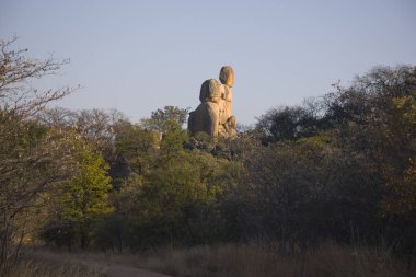 Zimbabve Matobo Milli Parkı güneşli bir günde