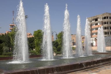 Güneşli bir bahar gününde Fas Marakesh şehir görünümü