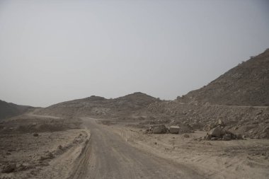 Güneşli bir yaz gününde Etiyopya manzarası