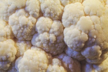 Senin için bir ahşap pano portre üzerinde taze beyaz karnabahar