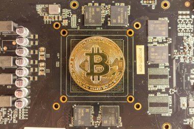 Bitcoin para ekran kartı üzerinde yer alır.