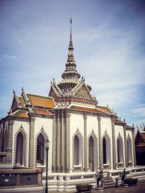 Tayland Ulusal binada yüksek tepeler ile