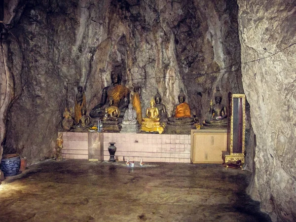 Pared Culto Con Una Estatua Accesorios Tailandia Turismo —  Fotos de Stock